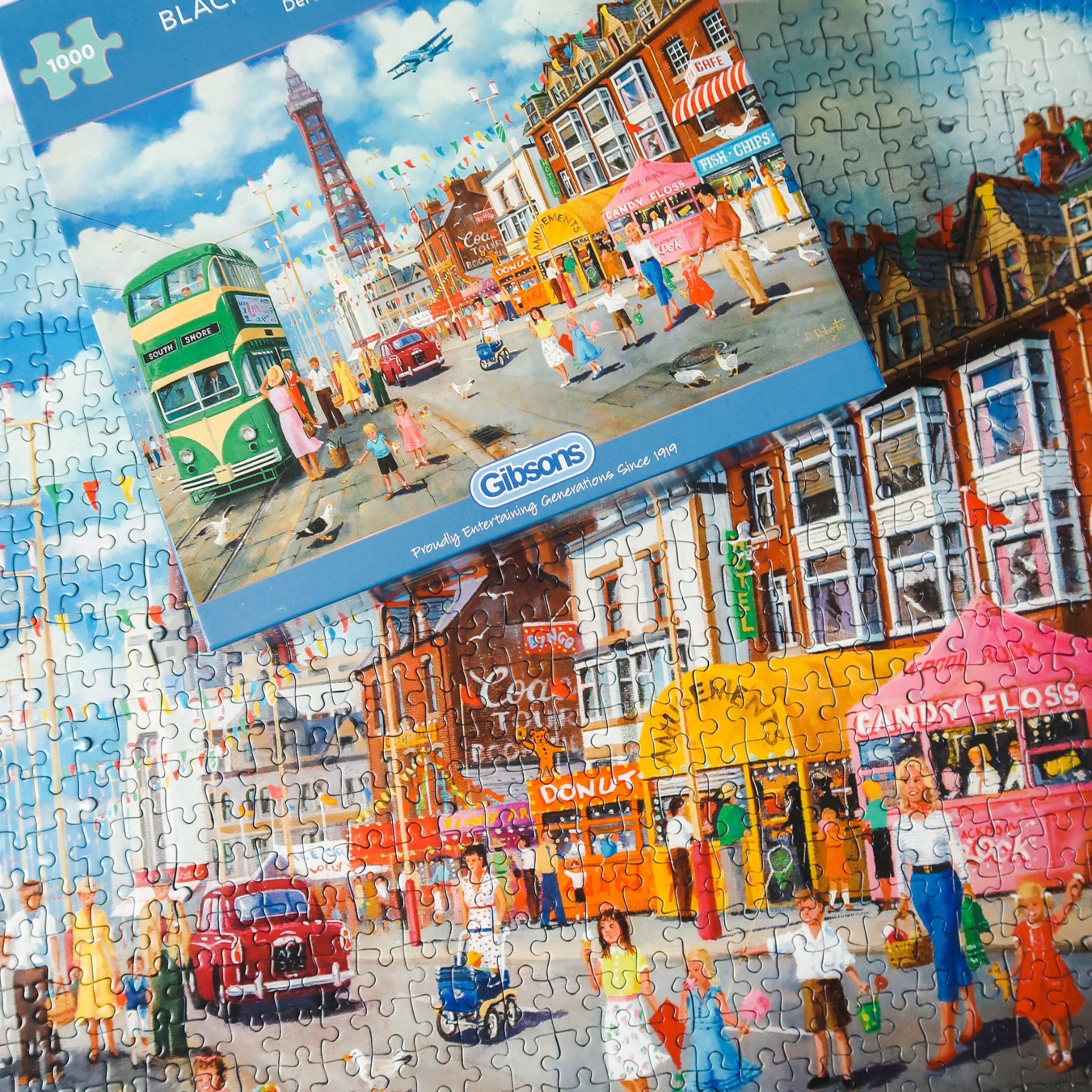 G6351 Blackpool Promenade 1000 piece jigsaw puzzle by derek roberts