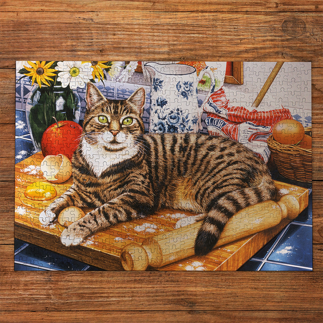Gibsons A Cracking Bake 500 Piece Jigsaw Puzzle for Adults beautiful cat   on kitchen counter ready to bake