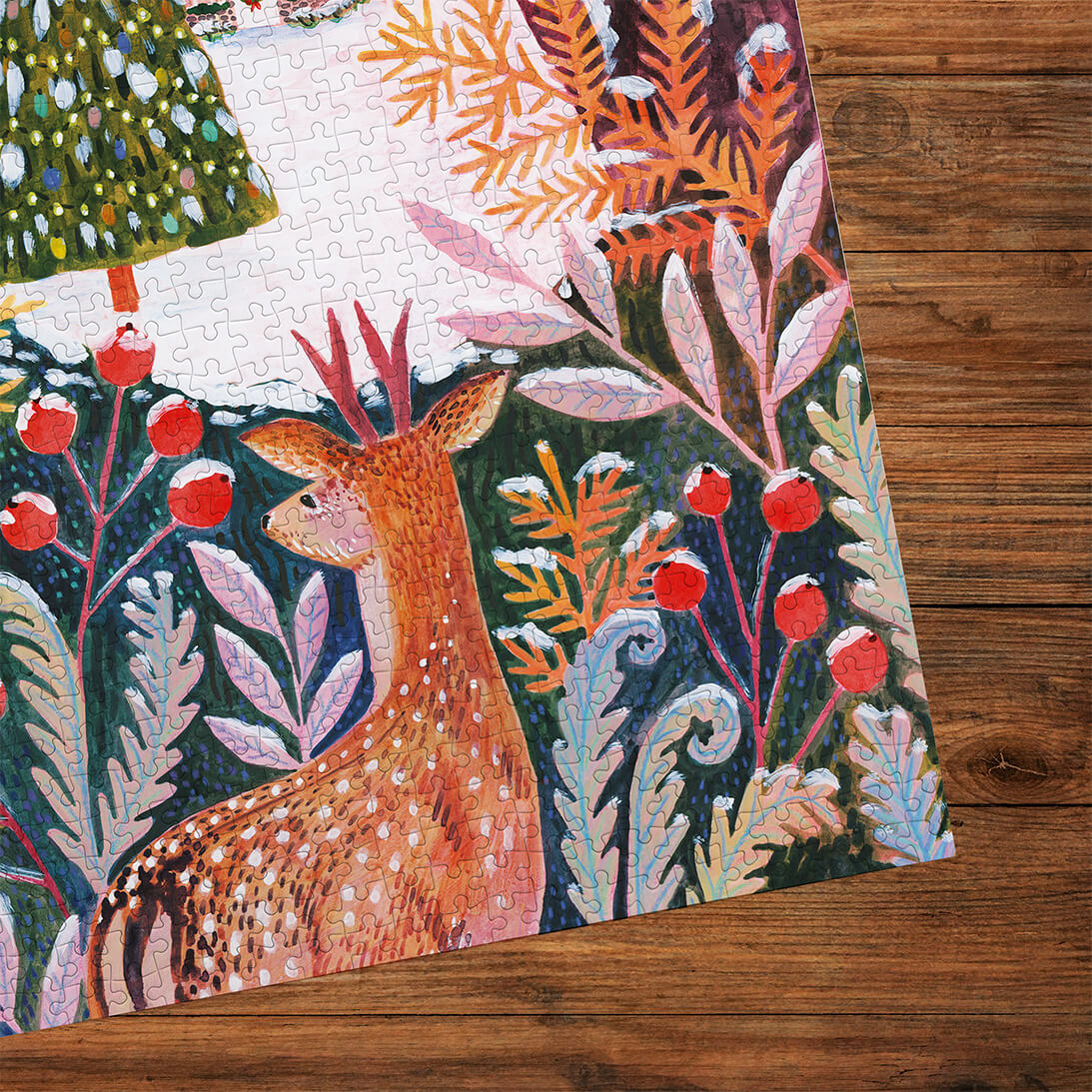 Gibsons Frosty Fauna 3x500 Gift Set Perfect Jigsaw Puzzles made up detail on wooden table