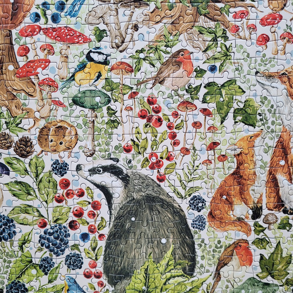 Woodland Wildlife 1000 Piece Jigsaw Puzzle Art File Gibsons beautiful detail of badger, foxes and birds