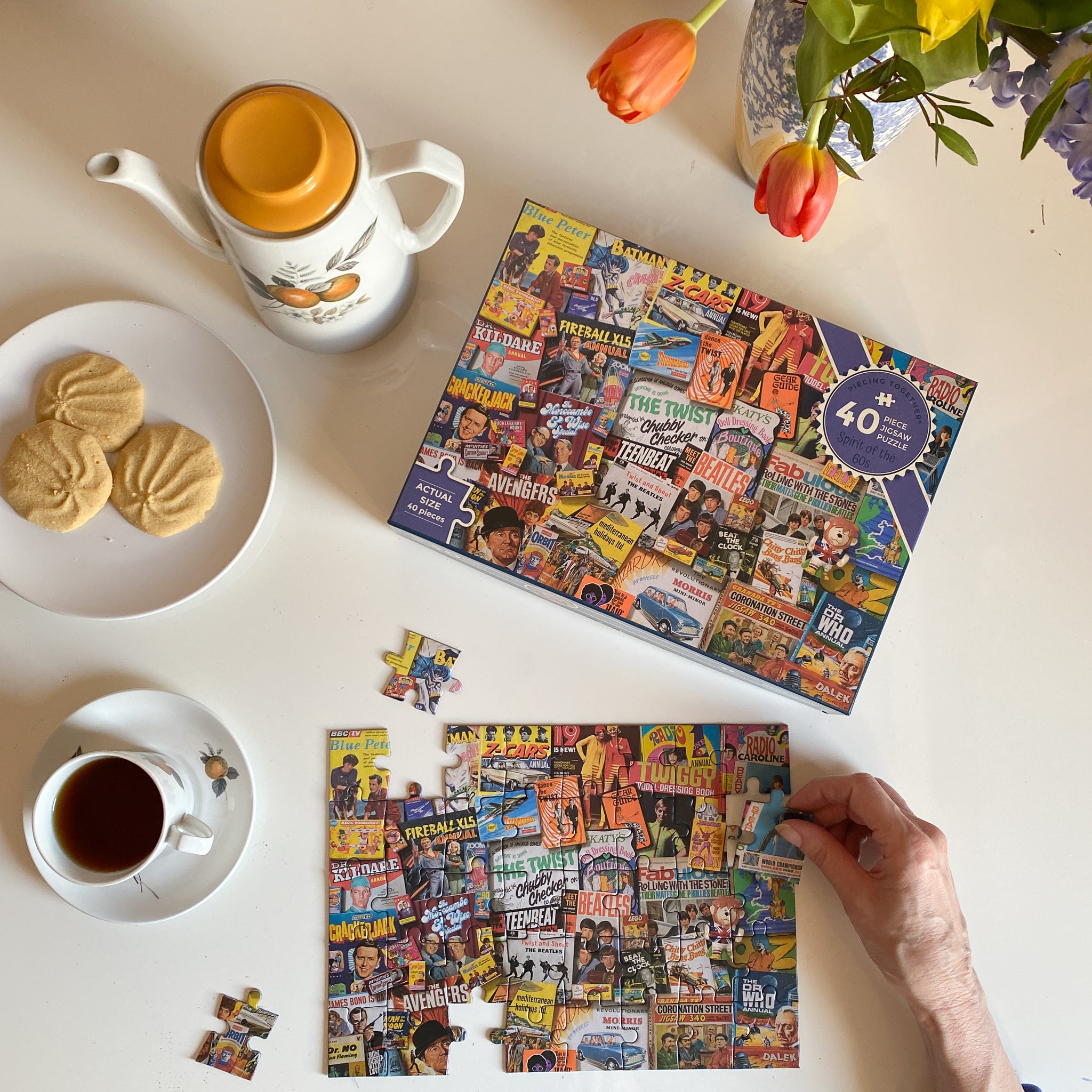 Gibsons Spirit of the 1960s - 40 Piece Extra Large Jigsaw Puzzle ideal with people living with dementia