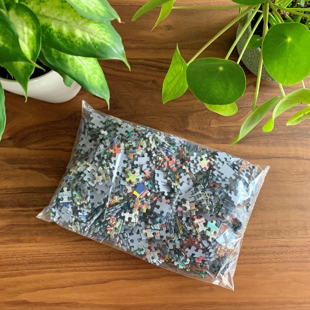 Gibsons Mystery Box 1 x 1000 Piece (RRP £15.99) - bagged pieces
